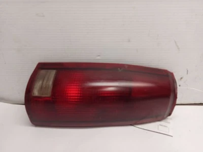 Passenger Right Tail Light from 1999 Chevrolet Suburban 2500 12431721 - Image 1 of 4
