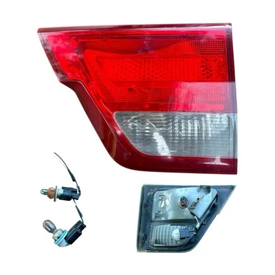 2011-2013 Jeep Grand Cherokee Passenger Right Inner Tail Light Lamp OEM 2012 Foto 1 de 4