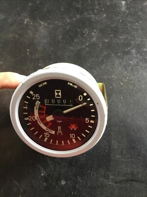 CONTAORE CONTAGIRI TACHIMETRO MECCANICO MASSEY FERGUSON LANDINI E MF 3308251M92 - Immagine 1 di 4