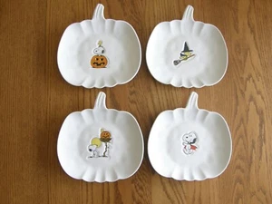 Set 4:Williams Sonoma Peanuts Halloween Pumpkin Shaped Salad Plates-Snoopy - New - Picture 1 of 9