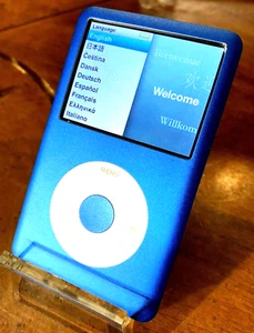 Apple IPOD CLASSIC 7th Generation 1TB MC293ll/a Blue MINT Condition MP3 - Picture 1 of 6