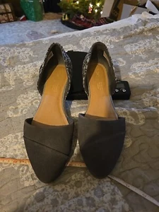 EUC Toms Jutti Dorsay Macadamia Suede Textured W/ Cheetah Print Size 9.5  - Picture 1 of 6