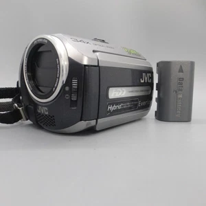 JVC Everio GZ-MG130EK Handheld High Definition HDD Camcorder Silver Tested - Picture 1 of 8