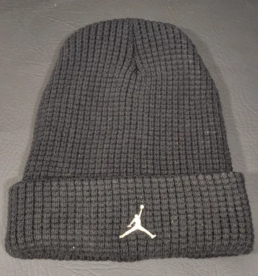 Nike Air Jordan Gold Metallic Logo Cuffed Beanie BLACK DM8272010 Watch Skull Cap - Image 1 of 4