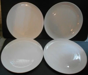 Set of 4 Vintage Corning White Coupe 23 Dinner Plate 10 inch No Rim Made in USA - Picture 1 of 3