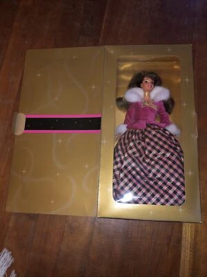 Muñeca Barbie morena Avon 1996 edición especial Winter Rhapsody Mattel 16353 en caja original Foto 1 de 4