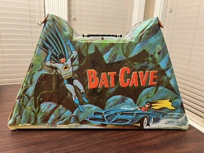 Vintage Liga da Justiça Batcaverna Batman Brinquedo 1966 Raro! Leia a descrição - Imagem 1 de 4