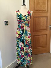 m&co petite maxi dresses
