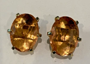 VINTAGE LARGE CHUNKY PINK GLASS STONE CLIP EARRINGS - Picture 1 of 5