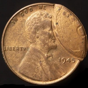?HOW MANY ERRORS CAN U COUNT? 😍DDO DDR 1945 LINCOLN CENT WHEAT NO PCGS NGC CERT - Picture 1 of 3