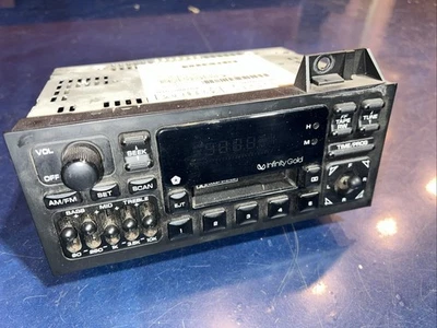 Jeep Grand Cherokee ZJ 93-95 OEM Infinity Gold AM FM Radio Reproductor de CD 5269480 Foto 1 de 4