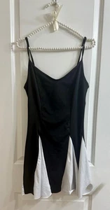 Stylisches schwarz-weißes Spaghettiträgerkleid - Größe M - Bild 1 von 6