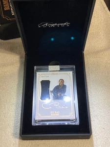 2024 Rambo Premiere Keepsake Gold Laser Signapatch reliquia con LED #207/50 B - Foto 1 di 6