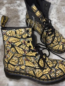 NEW Dr Martens 1460 Butterfly Print Suede Lace Up Boots 8-Hole Women's Size 7 - Picture 1 of 8