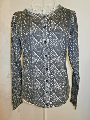 Women's grey snakeskin print cotton winter cardigan Next size 6 - Image 1 of 4