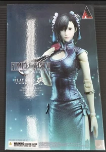 SQUARE ENIX Final Fantasy VII Remake PLAY ARTS Kai Tifa Lockhart - Fighter Dress - Picture 1 of 6