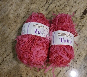 Moda Dea Tutu cotton blend fashion yarn, Raspberry, lot of 2 - Picture 1 of 7