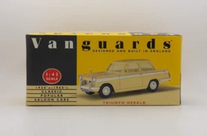 VANGUARDS VA5002 TRIUMPH HERALD AMARILLO (AÑOS 50-60) COMO NUEVO EN CAJA 1:43 - Imagen 1 de 8