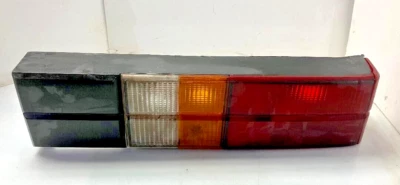 LUZ TRASERA DERECHA FORD ESCORT 1981-1985 P/N E2EB-13440-AB PIEZA ORIGINAL OEM Foto 1 de 4