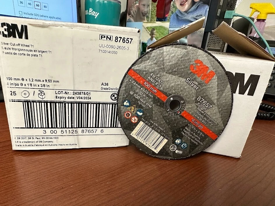 3M 87657 SILVER CUT OFF WHEEL 4" A36 BOX OF 25 - Image 1 of 1