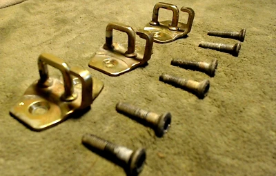 Jeep Liberty 2002 pestillos de 3 puertas más 6 tornillos o Jeep Grand Cherokee 1999-2004 Foto 1 de 4