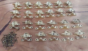 Lote de 23 - Juego de pestillos de cerraduras de marco de ventana vintage completo de latón fundido con tornillos - Imagen 1 de 7