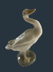 Lladro Standing White Goose c1970 Grey Base Bird Naturalistic Handmade in Spain - Picture 1 of 11
