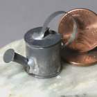 Vintage Metall altmodische Gießdose im Miniatur Puppenhaus 1:12 Maßstab