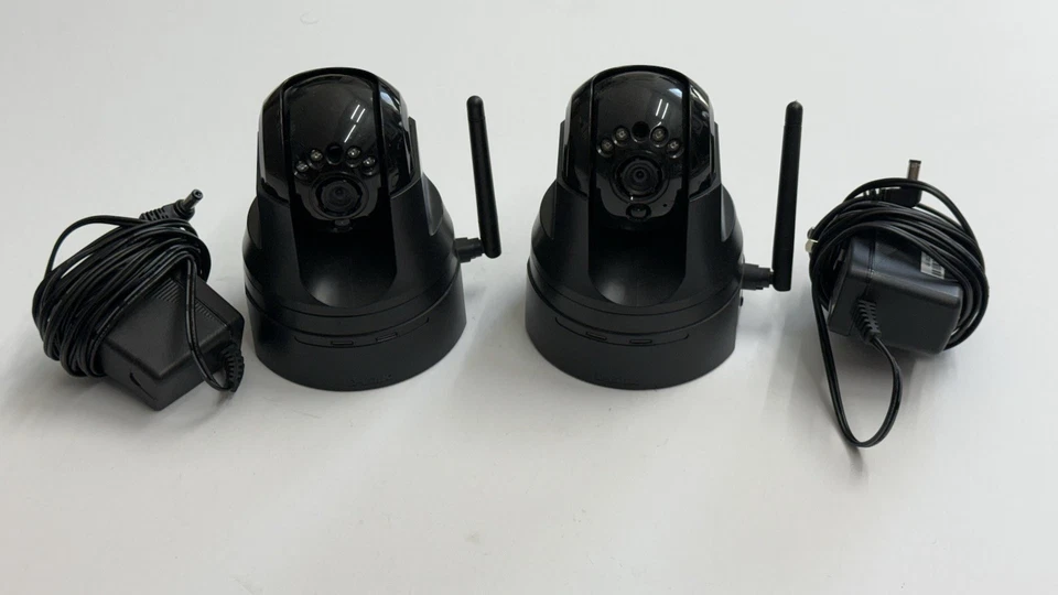 Used D-Link Pan & Tilt Wi-Fi Camera DCS-5029L, Black, PAIR OF 2, WITH AC ADAPTER - Image 1 of 4