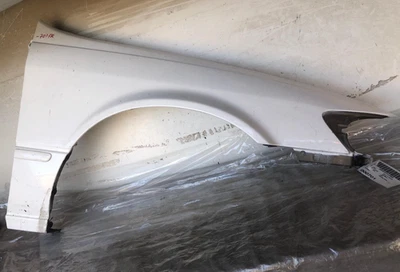 Toyota Camry 1998 panel de guardabarros delantero lado derecho del pasajero derecho código de pintura 1B2 fabricante de equipos originales Foto 1 de 4