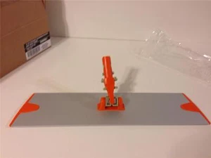 LOT 6 18" LOCKABLE ALUMINUM PLASTIC MOP HEAD FRAMES WAXIE SANITARY SUPPLY 652120 - Picture 1 of 1