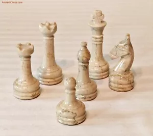 SEMI-PRECIOUS GEMSTONE CHESS MEN - BOTTICINO CREAM MARBLE BLACK AGATE SET (A370) - Picture 1 of 3
