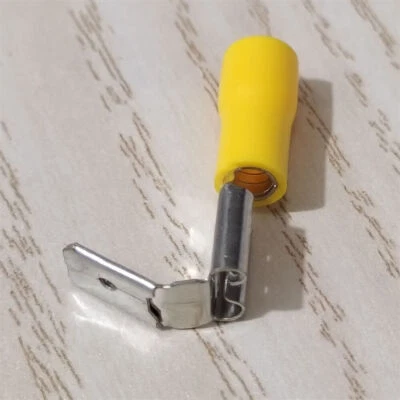 200PCS 12-10AWG Piggyback Spade Terminals 6.3mm Insulated Crimp Wire Connectors - Image 1 of 4