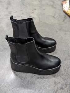 Nine West Size 9.5 Henrita Black Chunky Platform Pull On Chelsea Ankle Boots New - Picture 1 of 13