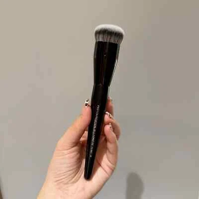 New Black Sephora Collection PRO Foundation Brush #70 Face Buffing Brush - Image 1 of 4