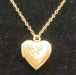 Collar de cadena vintage 12K 1/20 GF ORO RELLENO 18" MEDALLÓN GRABADO CORAZÓN COLGANTE - Imagen 1 de 14