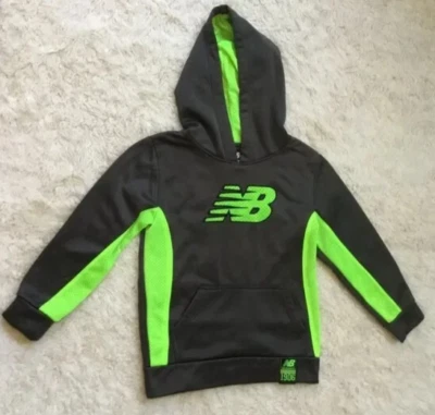 NEW BALANCE Sudadera con Capucha Pullover Manga Larga Logo Niños Gris y Verde 8 Foto 1 de 4