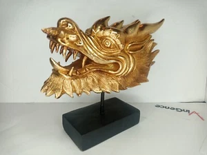 Chinoiserie, 12" golden vergoldeter Drachenkopf Harzfigur mit Holzsockelhalterung  - Bild 1 von 10