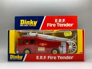 DINKY TOYS ERF FIRE TENDER WITH SCARCE YELLOW WHEELS AND WHITE LADDER 266 BOXED - Picture 1 of 11