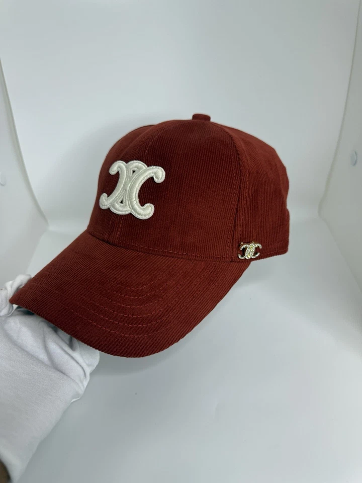 Gorra de béisbol con imperfecciones Celine Triomphe roja pana ajustable G2U Foto 1 de 4