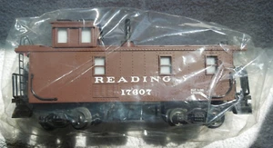 LIONEL STANDARD O READING LIGHTED CABOOSE W/ REAR LIGHT & SMOKESTACK #6-17607 - Picture 1 of 15