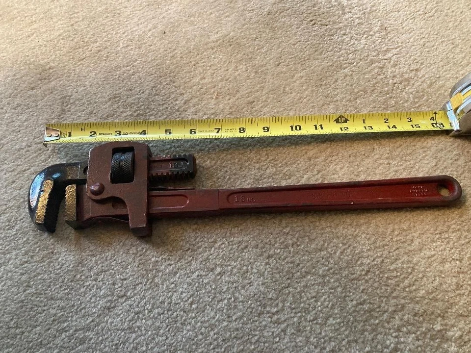 Vintage Heavy Duty Iron Metal 18" Proto Model 818 Pipe Wrench - Image 1 of 1