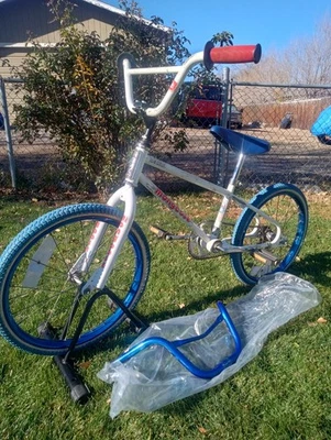1986 Vintage Mongoose M1 Mini California BMX Kids Race Bike+ Blue V Bars ⭐Read - Image 1 of 4
