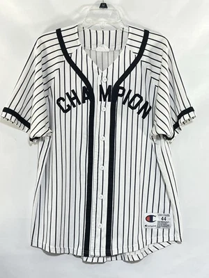 CAMISETA DE BÉISBOL MARCA CHAMPION COSIDA CON LOGO ABOTONADA Talla 44 Grande Blanca Azul Marino Foto 1 de 4