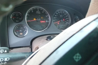 2007 Yukon OE Speedometer Gauge Cluster 423K Miles GMC - Image 1 of 4