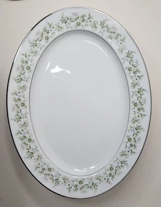 Noritake China White Savannah 2031 Oval Platinum Trim Serving Platter 13.5x10 In - Picture 1 of 7