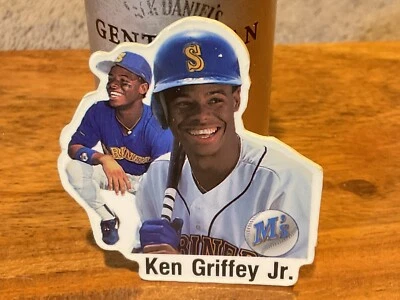 1988 Ken Griffey Jr. Seattle Mariners Badge Pin Brooch Greats of the Game MLB - Image 1 of 3
