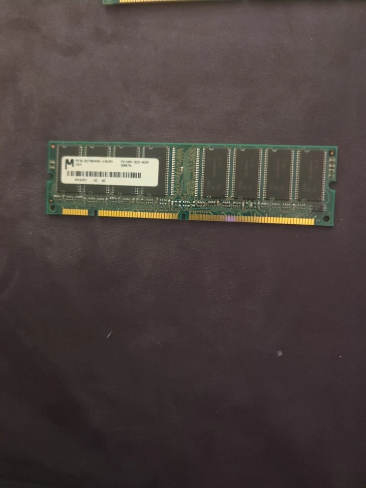 🔥🔥 Micron 64MB MT8LSDT864AG-10CB4 PC100-322-620 Memory RAM - Image 1 of 1