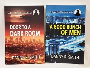 2 Dickie Floyd Detektivromane von Danny R Smith - Bild 1 von 2