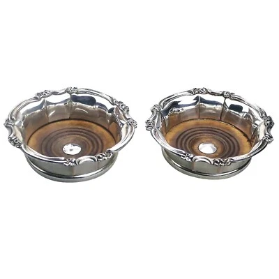 Um bom par de suportes decantador antigos de placa de prata Sheffield William IV C.1820 - Imagem 1 de 4